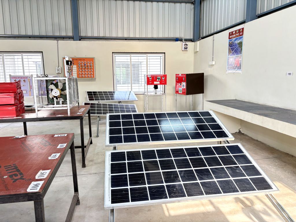Solar Technician (Electrical) workshop at Dekson ITI
